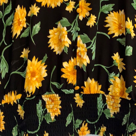 Yellow and black floral crop top - Picture 2 of 4